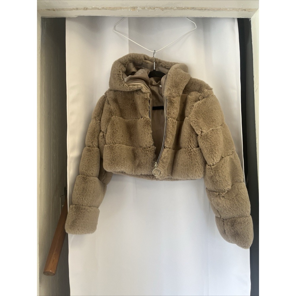 Women Faux Fur Hood Shaggy Jacket Winter ShortTop Coat Warm Outwear Sz Small.